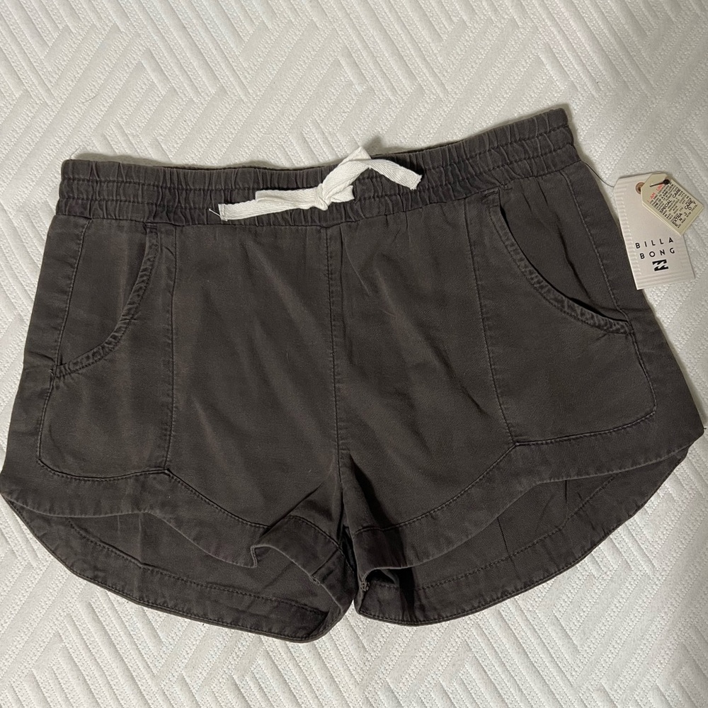 Billabong kids shorts